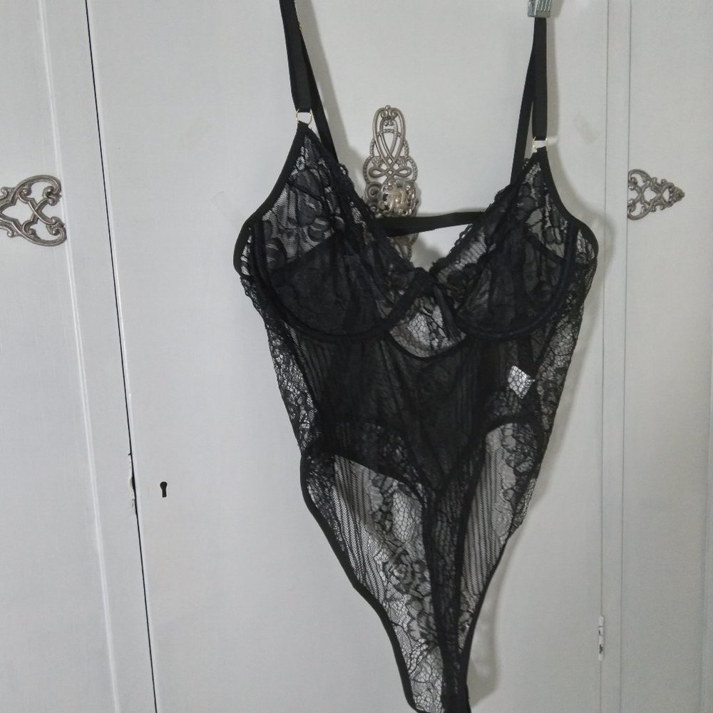 Teddy Black Lace
